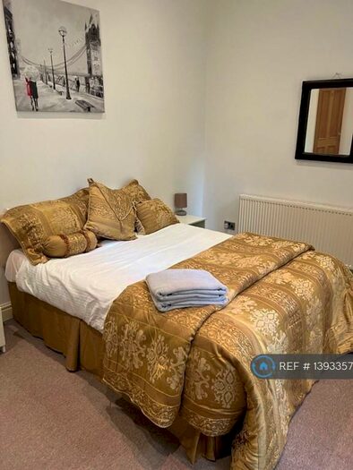 2 Bedroom Flat To Rent In Sandringham Drive, Liverpool, L17