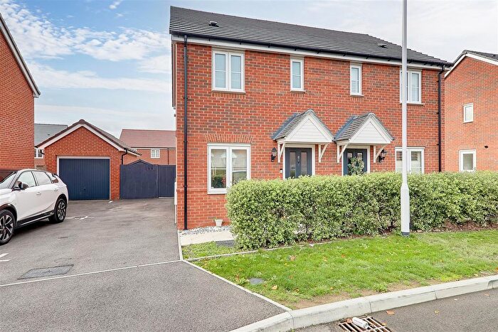 2 Bedroom Semi-Detached House For Sale In Gerbera Road, Worthing, BN13