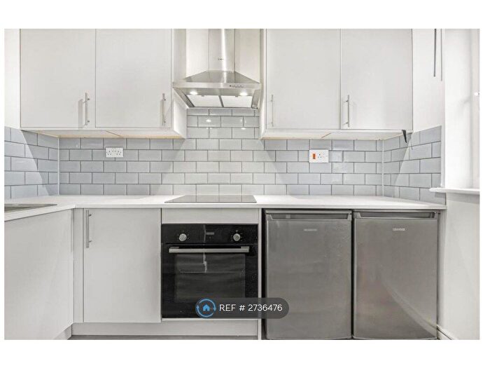 1 Bedroom Flat To Rent In Bader Gardens, Slough, SL1