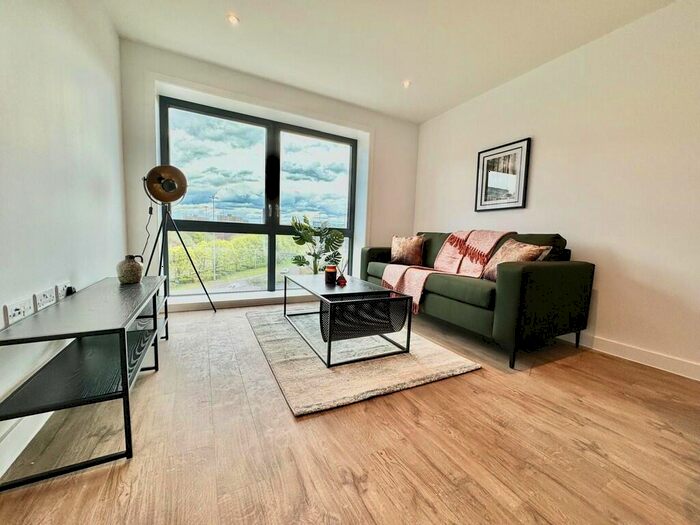 1 Bedroom Apartment To Rent In The Phoenix, Saxton Lane, LS9