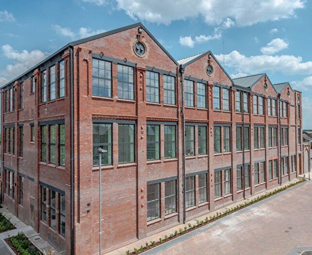 2 Bedroom Flat To Rent In Park Mill Court, Morley, LS27