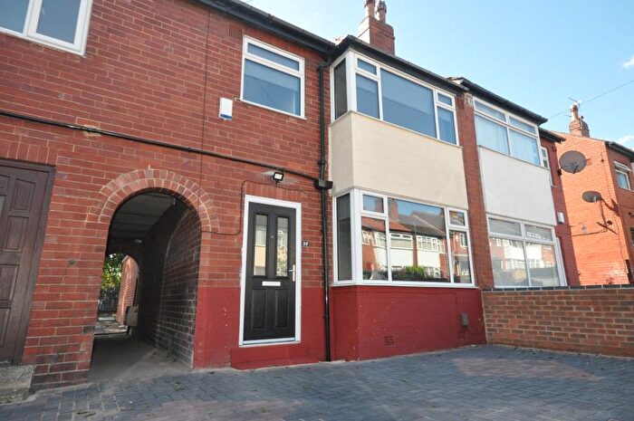 5 Bedroom Terraced House To Rent In Welton Mount, Hyde Park, Leeds, LS6