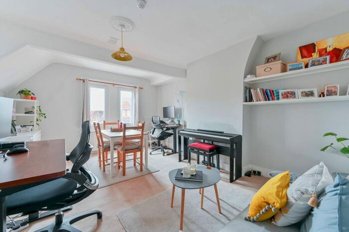 1 Bedroom Flat To Rent In Ashlake Road, Streatham, London, SW16