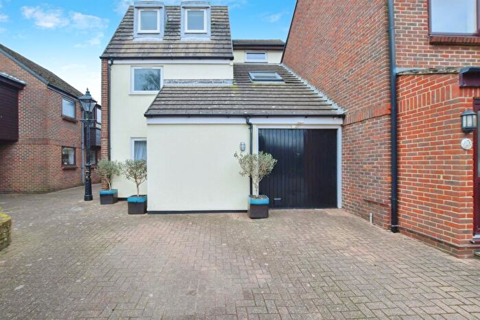 4 Bedroom Semi-Detached House For Sale In Poplar Close, Poole, BH15