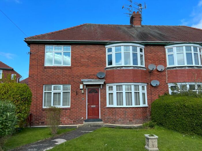 2 Bedroom Flat To Rent In Langholm Road, Gosforth, Newcastle Upon Tyne, Tyne And Wear, NE3