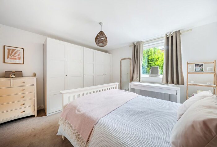 2 Bedroom Flat For Sale In Jackwood Court, Jackwood Way, Royal Tunbridge Wells, Kent, TN1