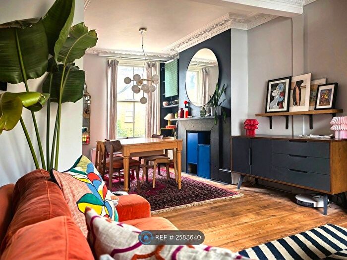 2 Bedroom Maisonette To Rent In Ellesmere Road, London, E3