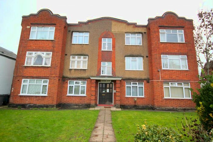 2 Bedroom Flat To Rent In Windermere Avenue, Wembley, HA9