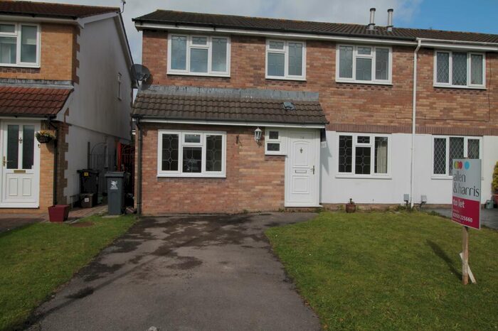 4 Bedroom House To Rent In Silverbirch Close, Cardiff, CF14