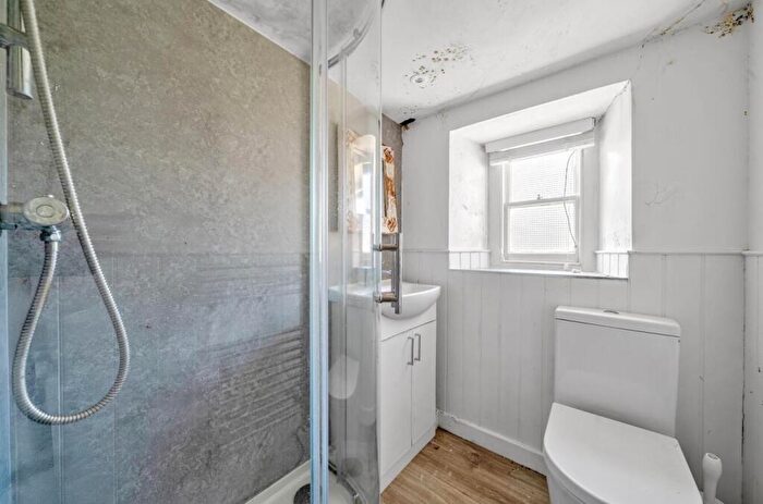 2 Bedroom Cottage For Sale In Bell Street, Swanage, BH19 - Photo 8