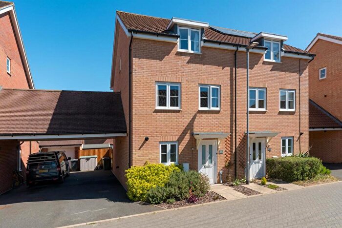 3 Bedroom Town House For Sale In Rowan Way, Cringleford, NR4