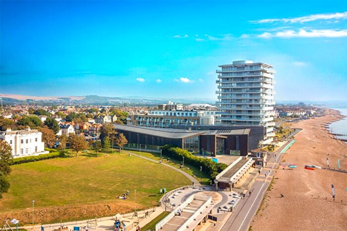 2 Bedroom Flat For Sale In Brighton Road, Worthing, West Sussex, BN11