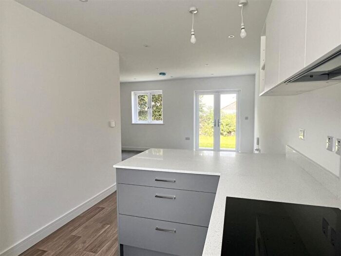 3 Bedroom End Of Terrace House For Sale In Kew Kernow, Roche, PL26
