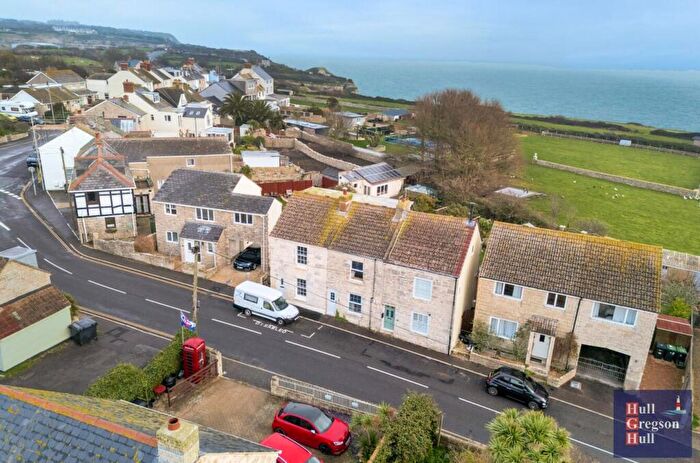 3 Bedroom Terraced House For Sale In High Street, Southwell, Portland, DT5