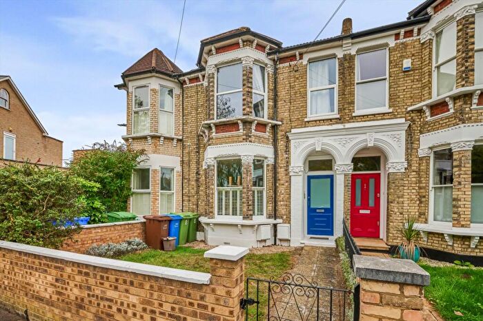 2 Bedroom Flat For Sale In Friern Road, East Dulwich, SE22