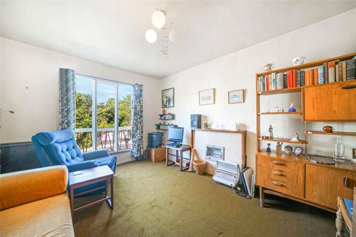 1 Bedroom Apartment For Sale In Hunter House, Junction Road, London, N19