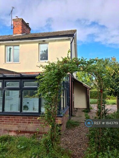 3 Bedroom End Of Terrace House To Rent In Station Cottages, Norwich, NR14