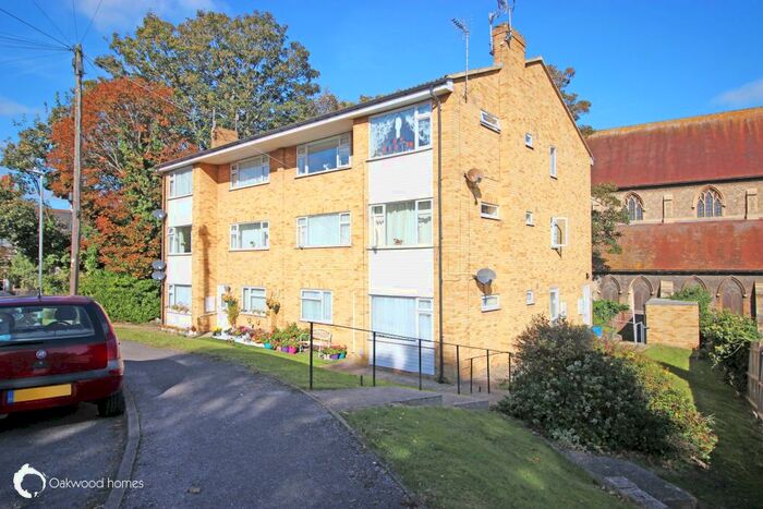 2 Bedroom Flat To Rent In Sundew Grove, Ramsgate, CT11