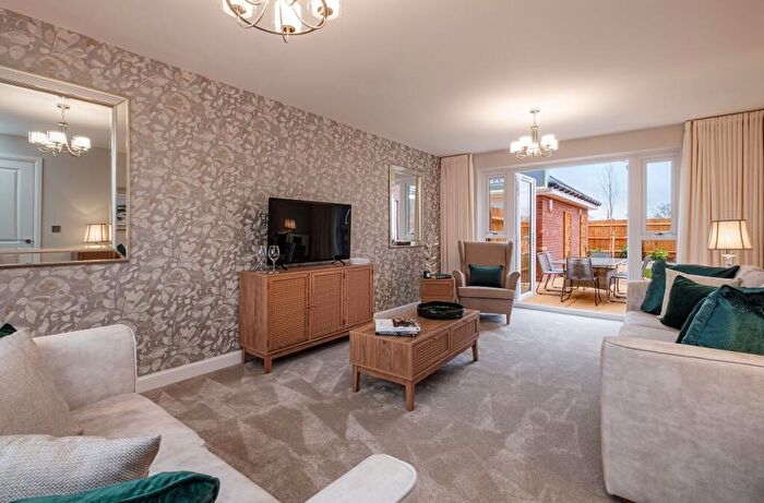 4 Bedroom Detached House For Sale In Kitchener Drive, Eaton Leys, Milton Keynes, Bucks, MK17