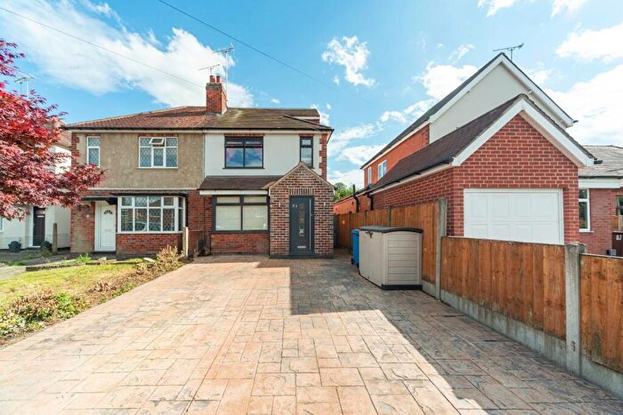 4 Bedroom Semi-Detached House For Sale In Kitling Greaves Lane, Burton Upon Trent, DE13
