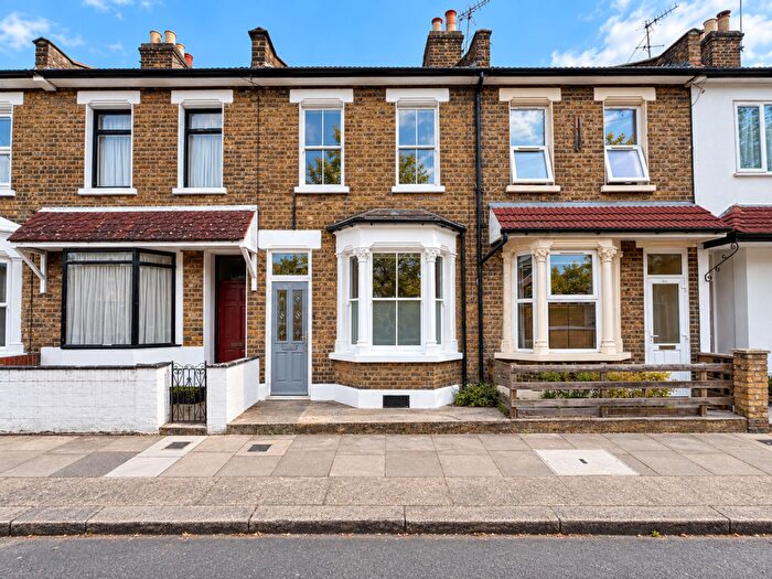 2 Bedroom House For Sale In Tennyson Road, London, E15