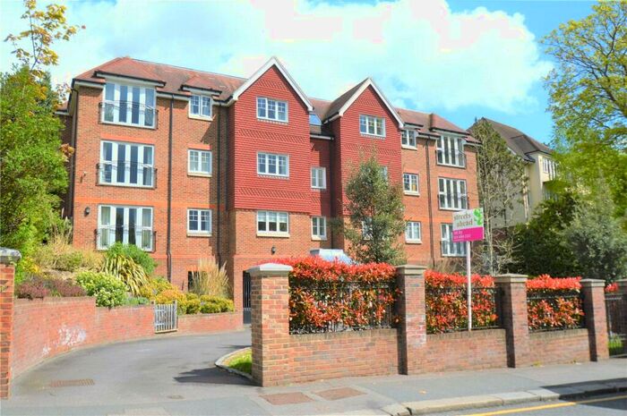 2 Bedroom Apartment To Rent In Plough Lane, Purley, CR8