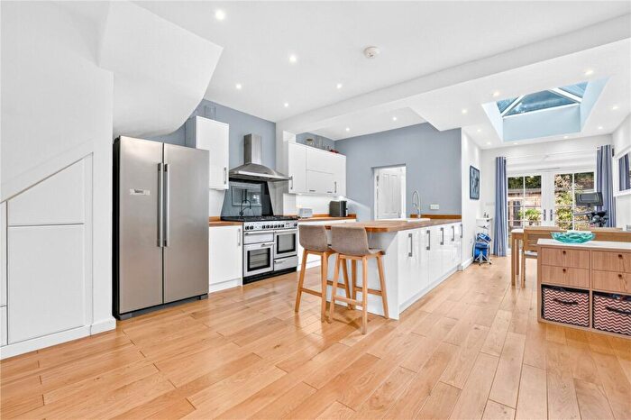 4 Bedroom Terraced House For Sale In Buxton Road, Walthamstow, London, E17