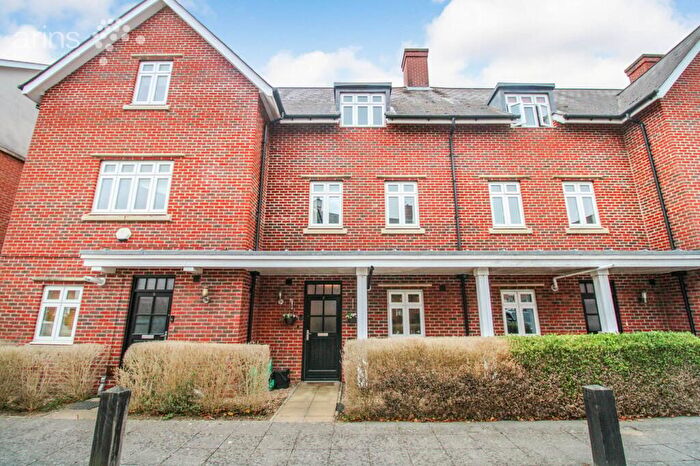 4 Bedroom Terraced House For Sale In Gabriels Square, Lower Earley, Reading, RG6