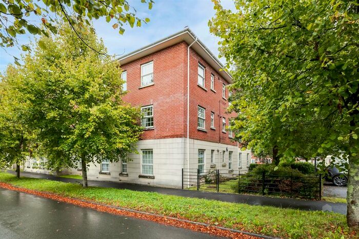 2 Bedroom Flat To Rent In Aberdeen Avenue, Manadon Park, Plymouth, PL5