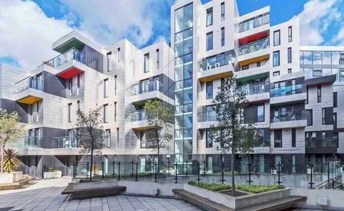 2 Bedroom Flat To Rent In Webber Street, Borough, London, SE1