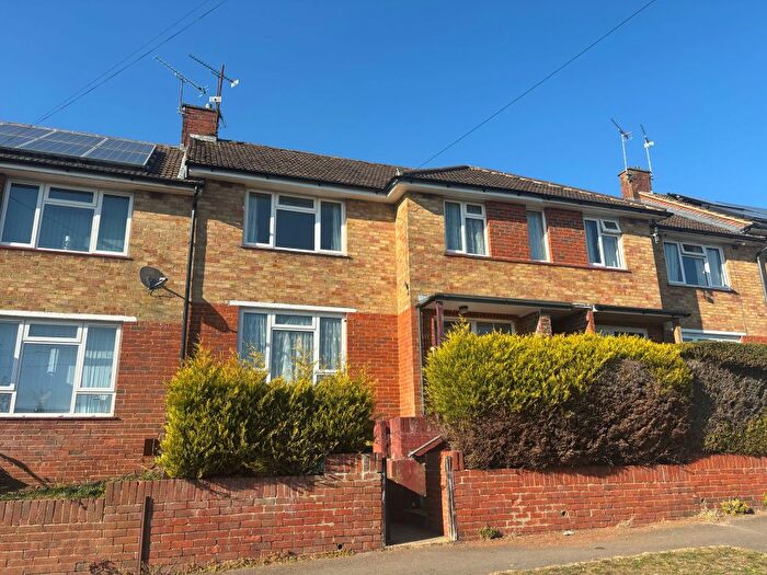 4 Bedroom Property To Rent In Blackthorn Road, Reigate, RH2