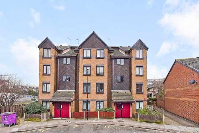 1 Bedroom Flat To Rent In Dewberry Street, London, Kent, E14