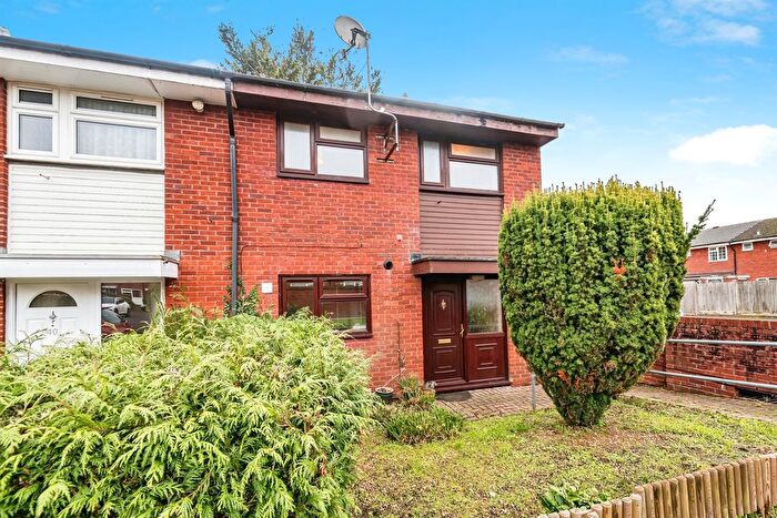 3 Bedroom End Terrace House For Sale In Lent Green Lane, Burnham, Slough, SL1