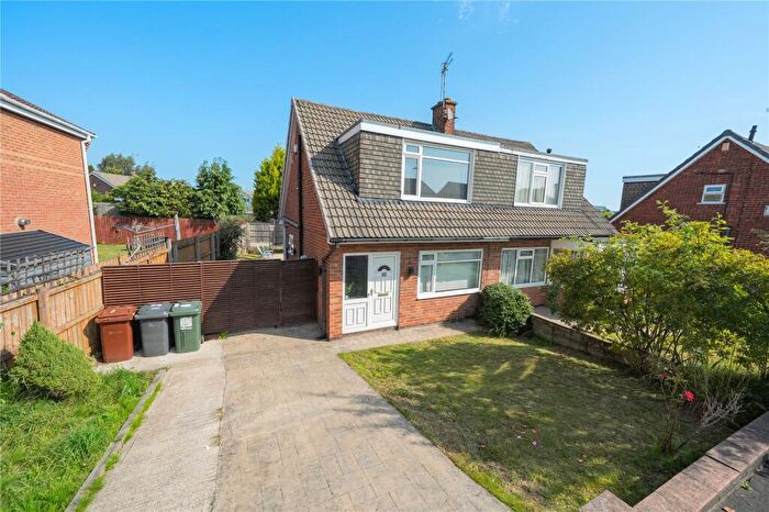 2 Bedroom Semi-Detached House For Sale In Brookhill Drive, Leeds, LS17
