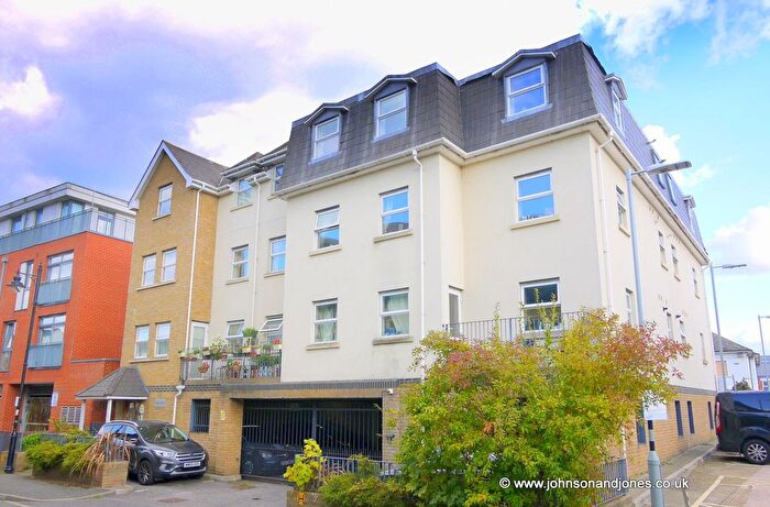 2 Bedroom Flat To Rent In Fox Court, Fox Lane North, KT16