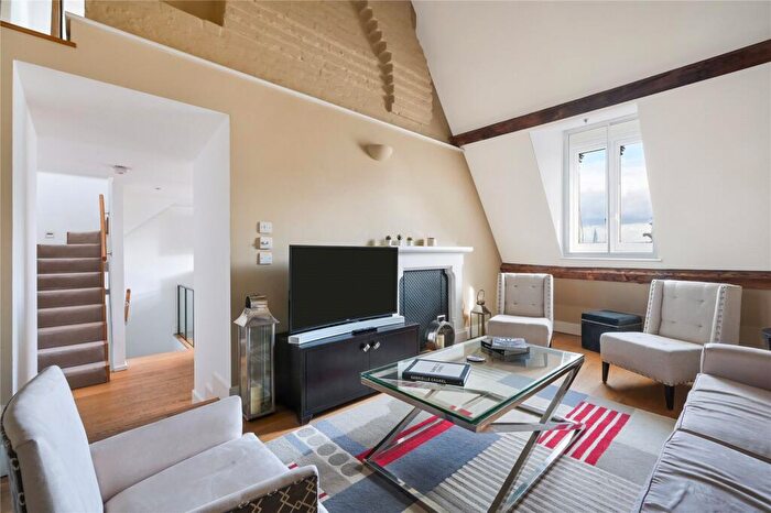 2 Bedroom Duplex For Sale In St. Pancras Chambers, Euston Road, NW1