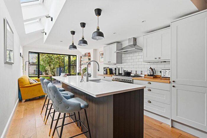 3 Bedroom Property For Sale In The Myrke, Datchet, SL3