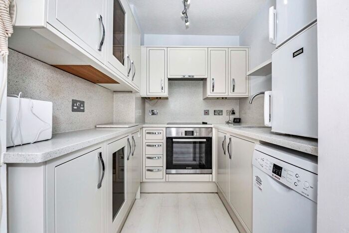 1 Bedroom Flat To Rent In Ashfield Lane, Chislehurst, BR7