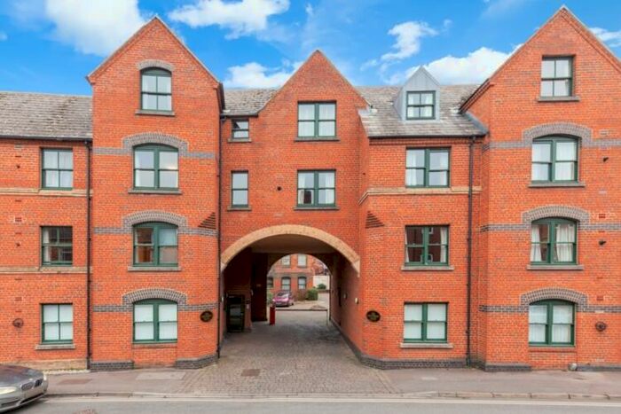 1 Bedroom Apartment To Rent In St Thomas Street, City Centre, OX1