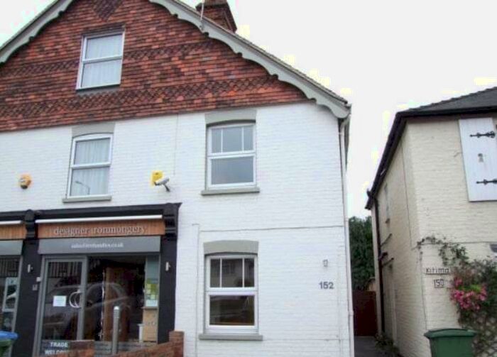 3 Bedroom Semi-Detached House To Rent In Portsmouth Road, Cobham, KT11