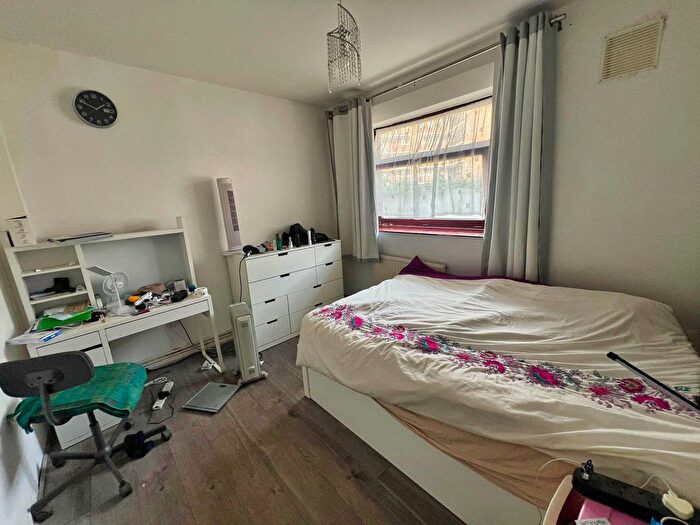 1 Bedroom Flat To Rent In Abbotstone House, Geldeston Road, London, E5