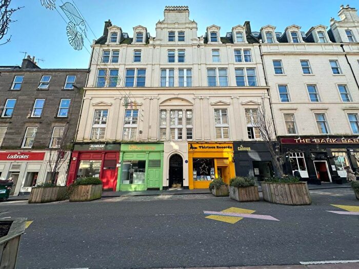 3 Bedroom Flat To Rent In Royal Apartments, Union Street, DD1