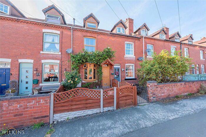 3 Bedroom Terraced House For Sale In Piccadilly, Tamworth, Warwickshire, B78