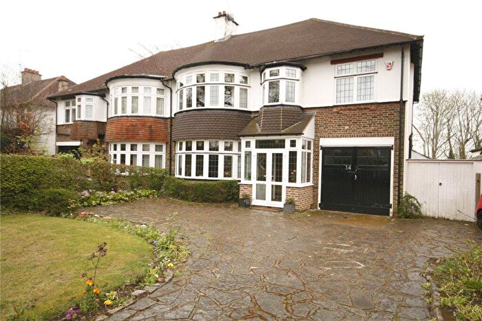 5 Bedroom Semi-Detached House For Sale In Addington Road, Sanderstead, South Croydon, CR2
