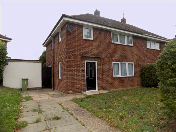 Studio To Rent In Birchfield Grove, Bletchley, Milton Keynes, MK2