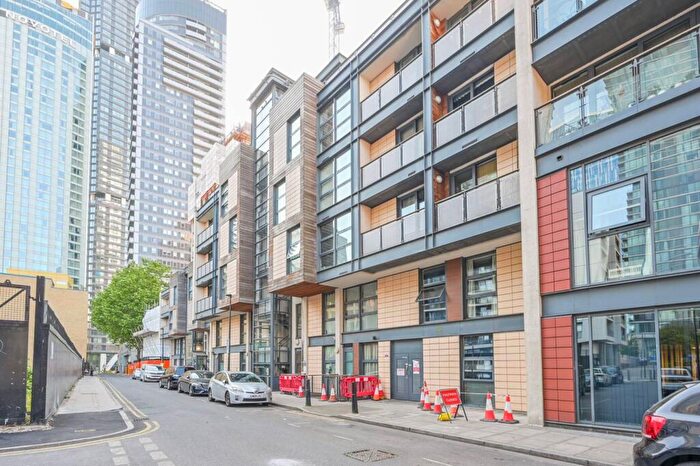 2 Bedroom Flat To Rent In Manilla Street, , Isle Of Dogs, London, E14