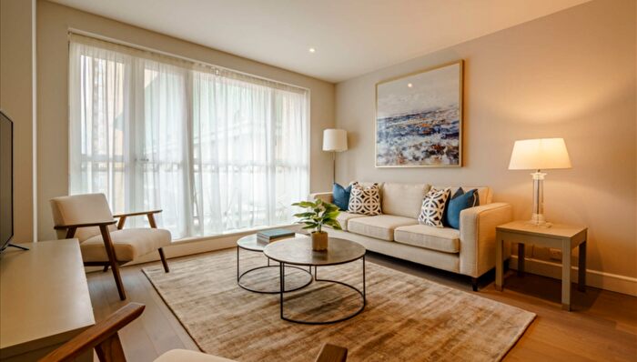 2 Bedroom Flat To Rent In Westferry Circus, Canary Wharf, E14