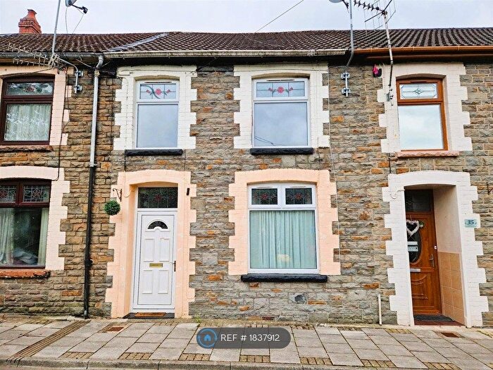 3 Bedroom Terraced House To Rent In Middle Terrace, Stanleytown, Ferndale, CF43