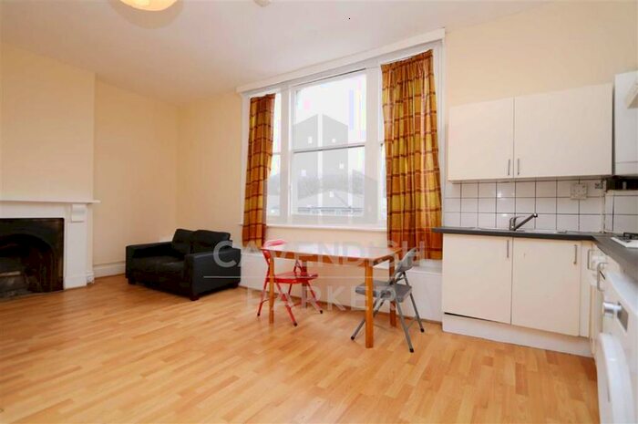 1 Bedroom Flat To Rent In Archway Road, Highgate, London, N6