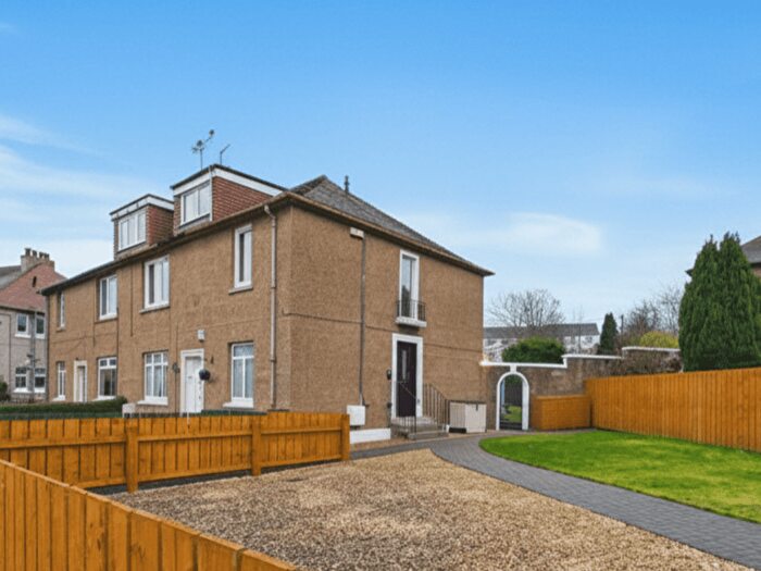 3 Bedroom Flat For Sale In Parkhead Crescent, Edinburgh, EH11